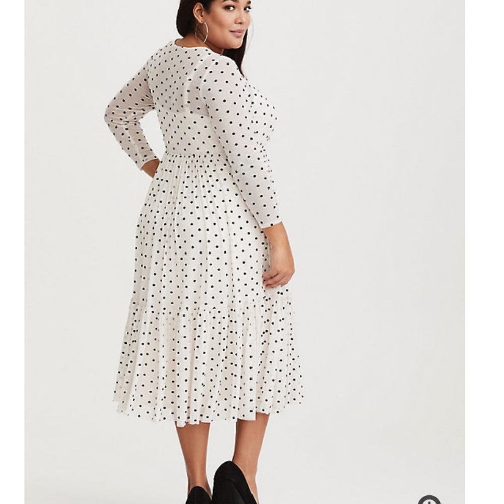 Sweet polka dot midi